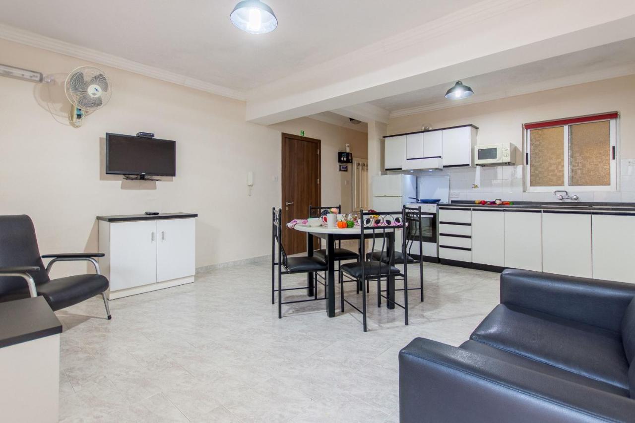 Pool And Sea Merill Apartments - Happy Rentals Mellieha Bagian luar foto