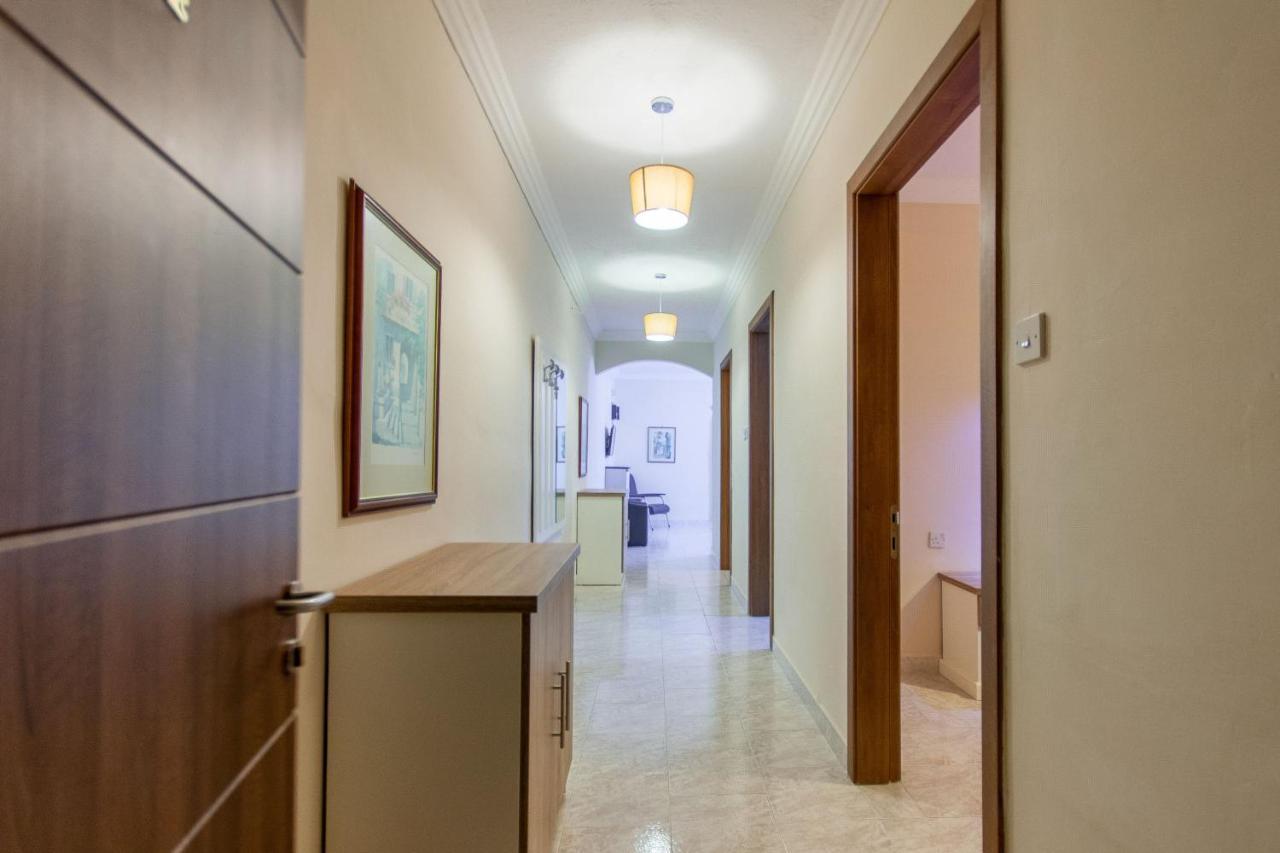 Pool And Sea Merill Apartments - Happy Rentals Mellieha Bagian luar foto