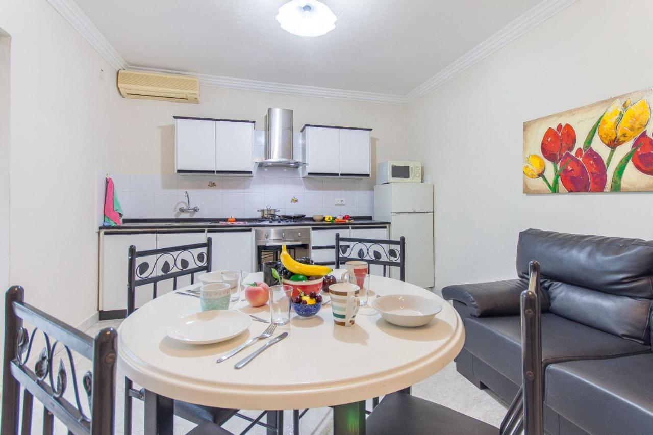 Pool And Sea Merill Apartments - Happy Rentals Mellieha Bagian luar foto