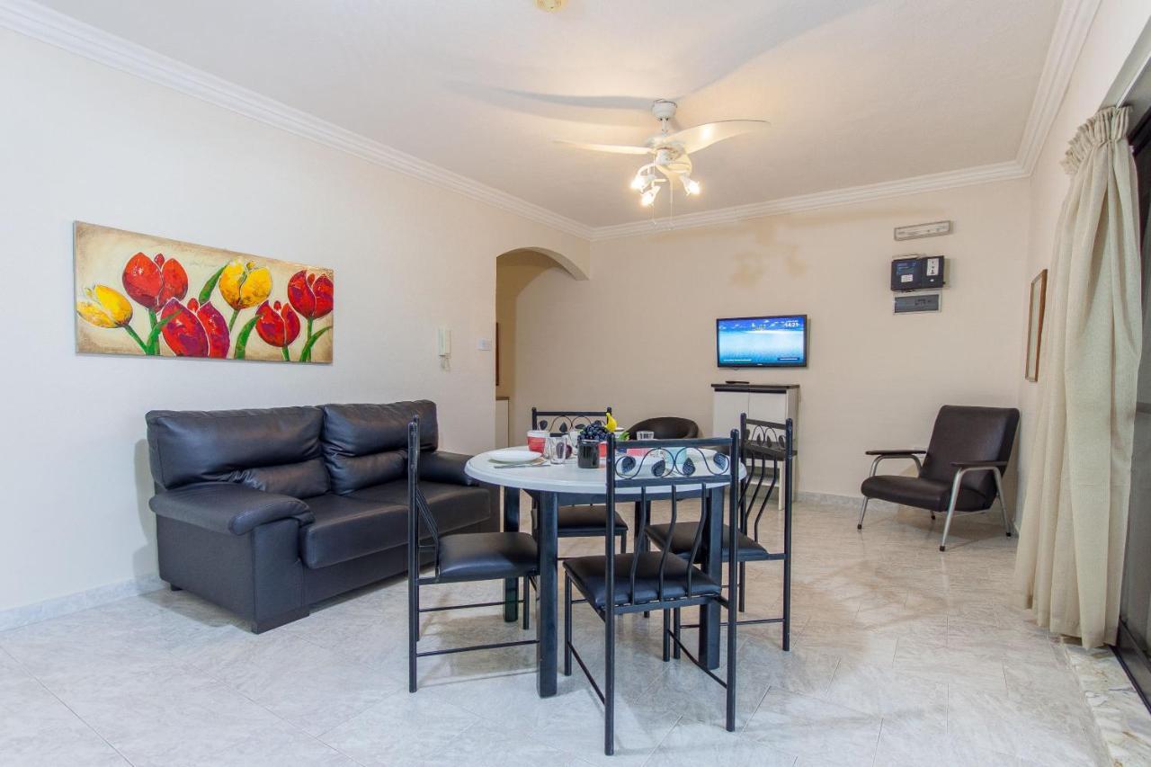 Pool And Sea Merill Apartments - Happy Rentals Mellieha Bagian luar foto