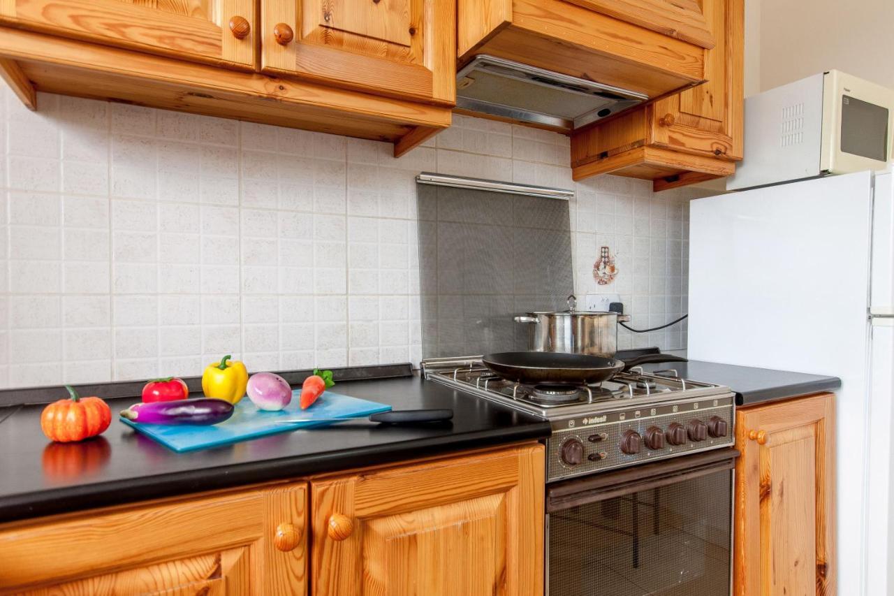 Pool And Sea Merill Apartments - Happy Rentals Mellieha Bagian luar foto