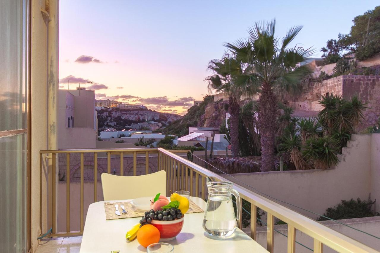 Pool And Sea Merill Apartments - Happy Rentals Mellieha Bagian luar foto