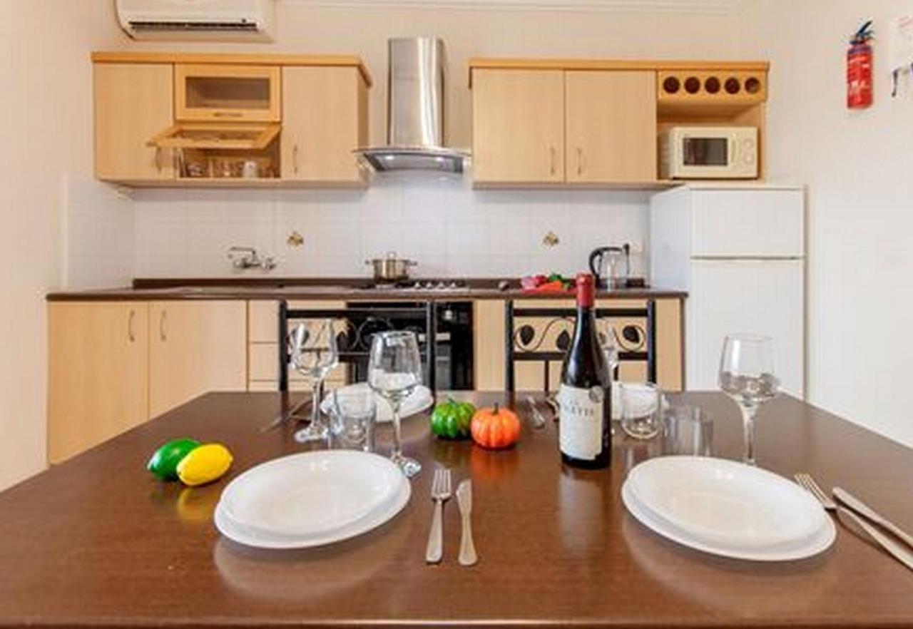 Pool And Sea Merill Apartments - Happy Rentals Mellieha Bagian luar foto