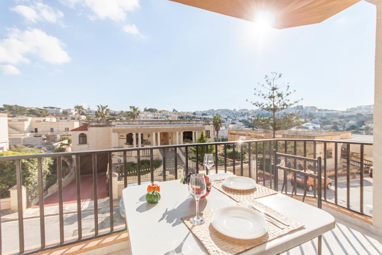 Pool And Sea Merill Apartments - Happy Rentals Mellieha Bagian luar foto